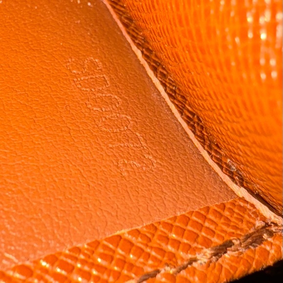 Authentic Louis Vuitton - Picture 10 of 10